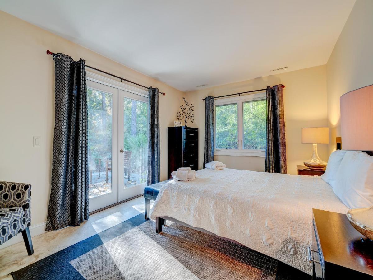 Jessamine 7, 3 Bedrooms, Walk To Beach, Sleeps 8 ヒルトンヘッドアイランド エクステリア 写真